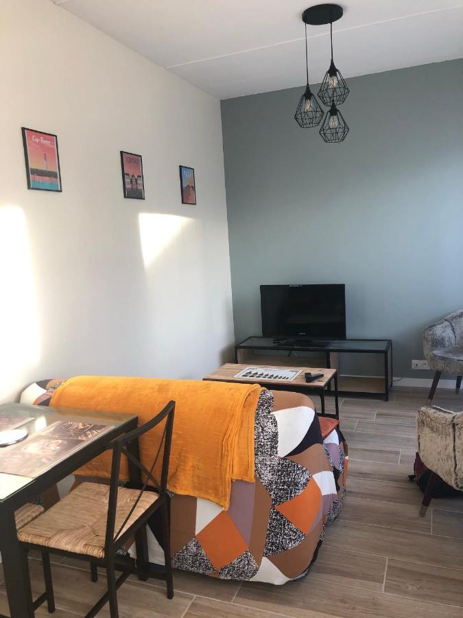 Gite Independant 1 Chambre Prignac-et-Marcamps Экстерьер фото